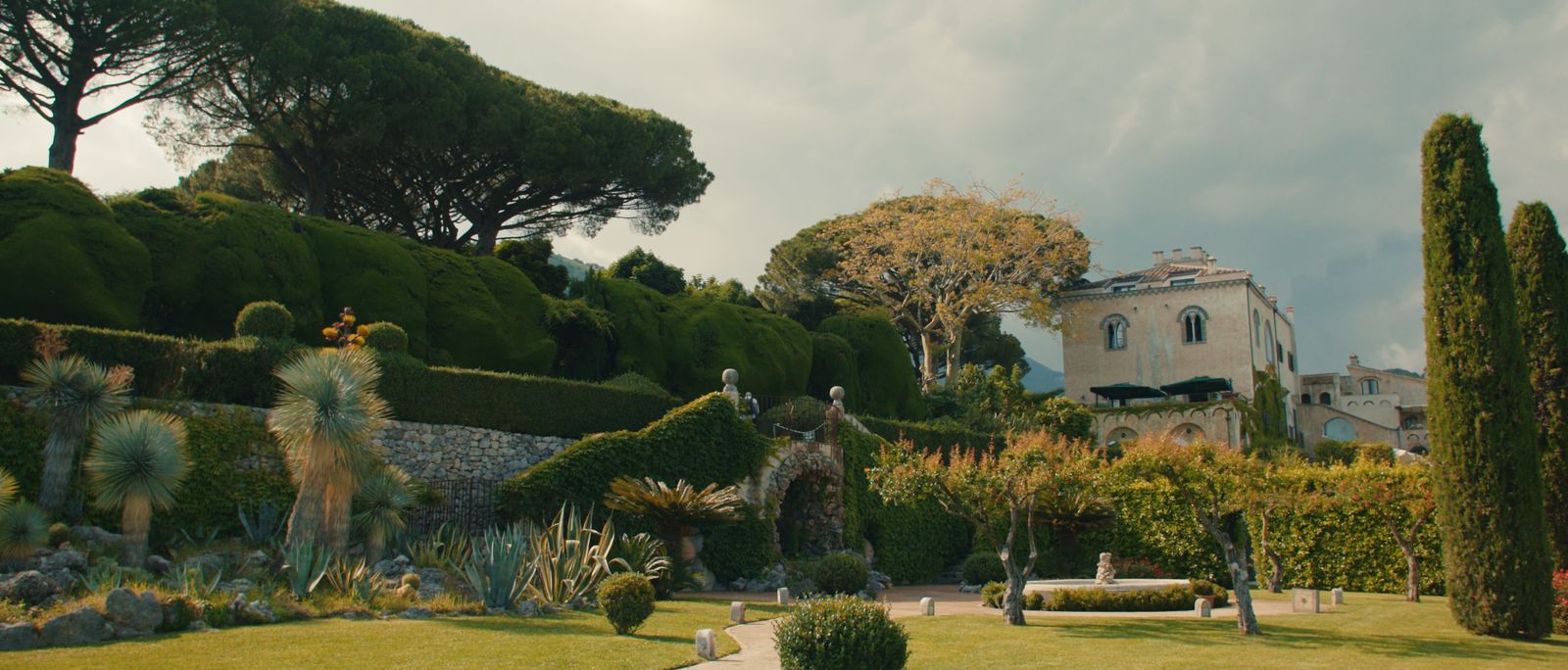The gardens and villa at Villa Cimbrone